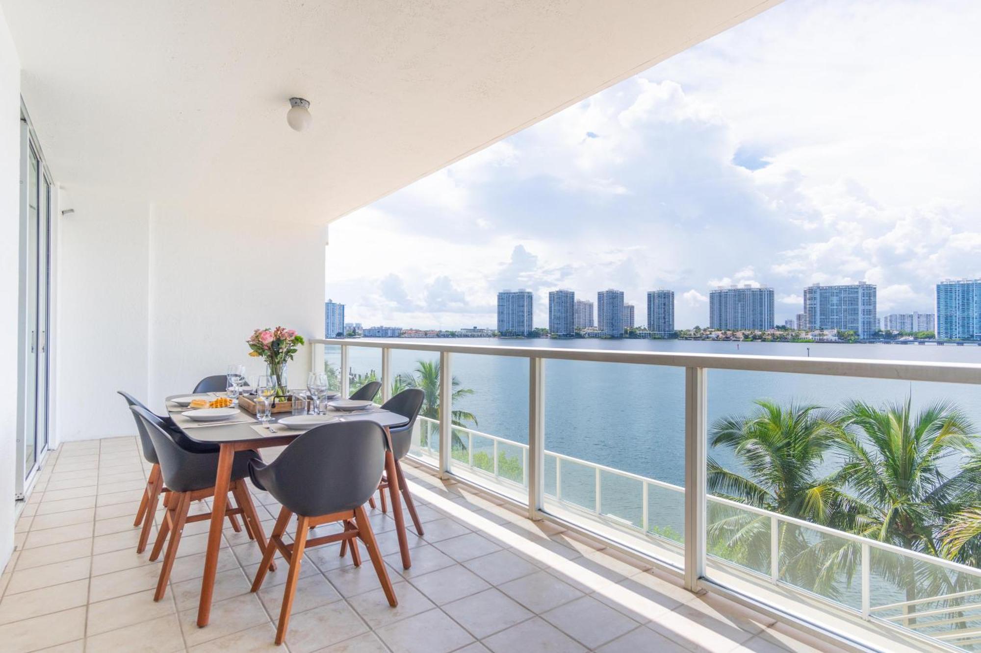 Marina Bay 46 Miami Beach